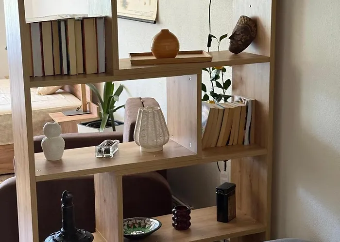 Mour Apartment *